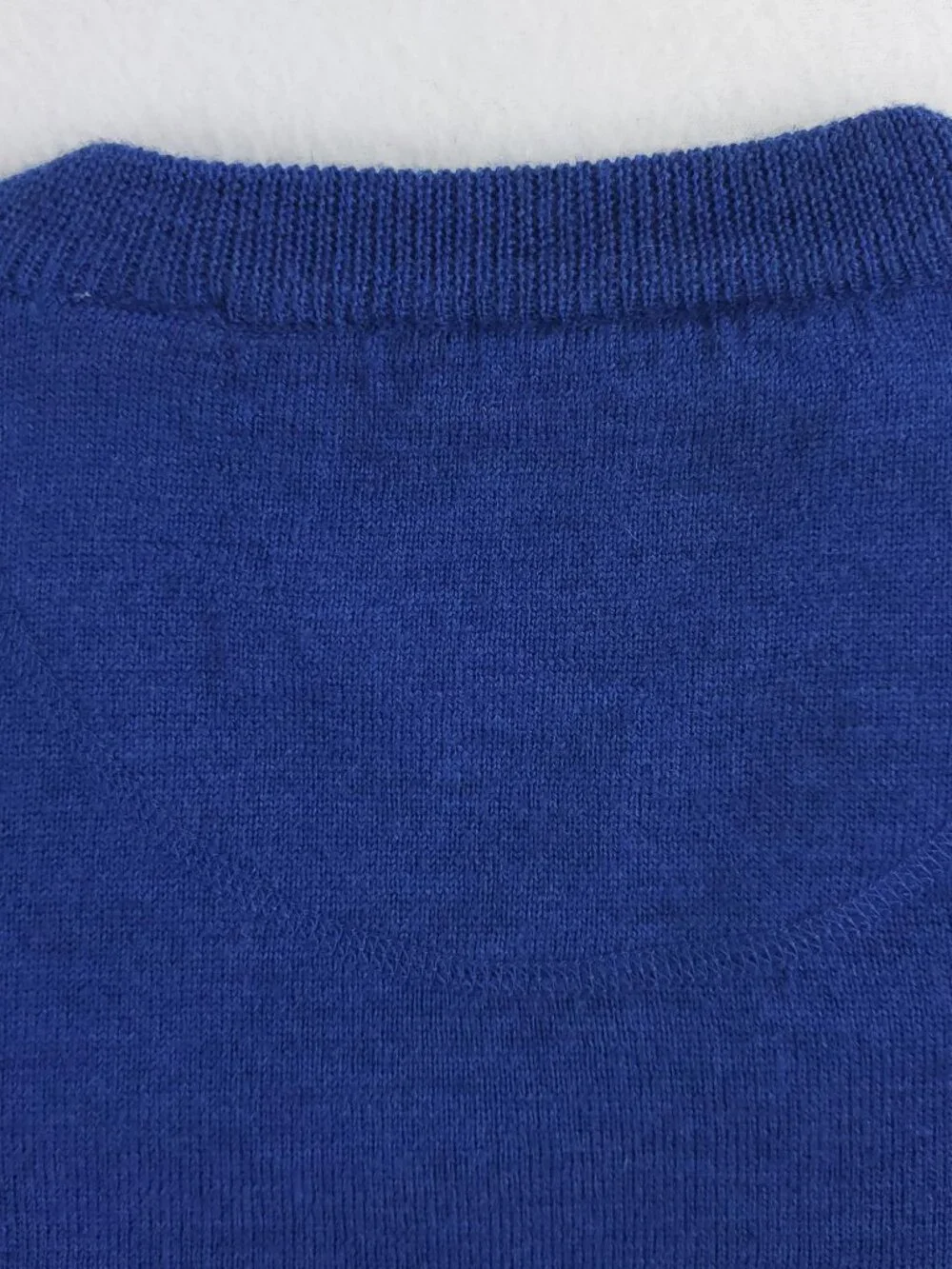 Orvis Sweater 100% Merino Wool Knit V-Neck Fly Fish Lure Men's XL